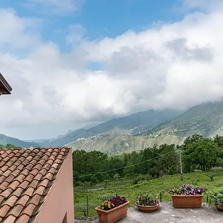 Terrerosse Di Massadita Farm stay Aieta